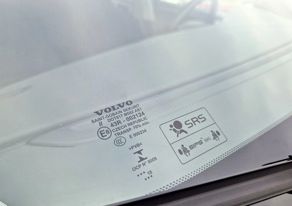 Volvo V60 cena 55900 przebieg: 186900, rok produkcji 2018 z Resko małe 781